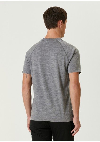 Gri Logo Detaylı Yün T-Shirt fırsatları