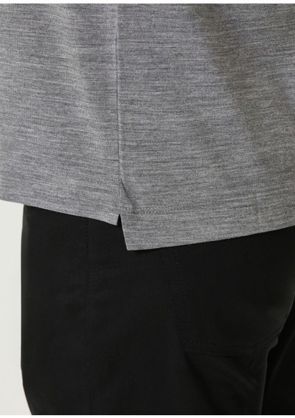 Gri Logo Detaylı Yün T-Shirt