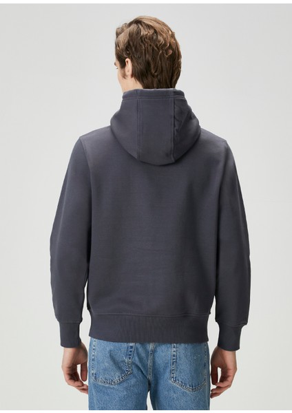 Koyu Gri Logo Detaylı Sweatshirt fırsatları