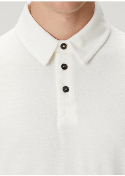 Beyaz Polo Yaka T-Shirt indirimleri