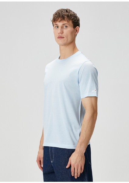 Açık Mavi Logo Nakışlı T-Shirt modelleri