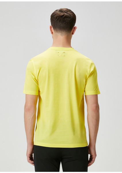 Sarı Logo Nakışlı T-Shirt