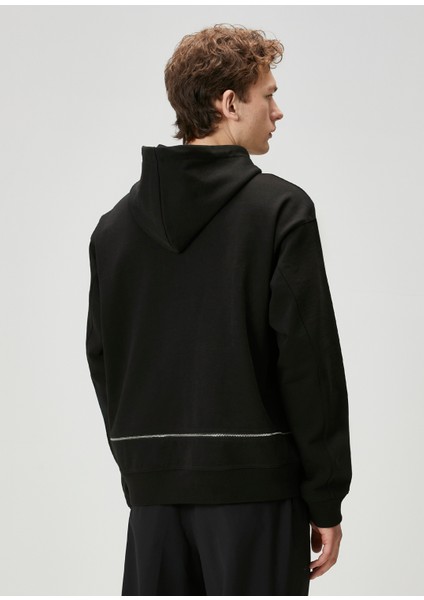 Siyah Kapüşonlu Fermuar Detaylı Sweatshirt fırsatları