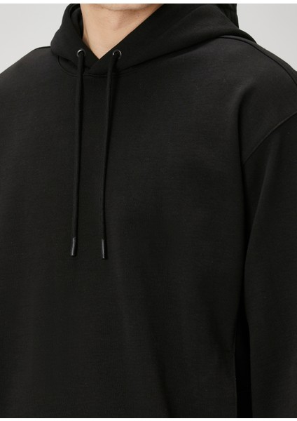 Siyah Kapüşonlu Fermuar Detaylı Sweatshirt indirimleri
