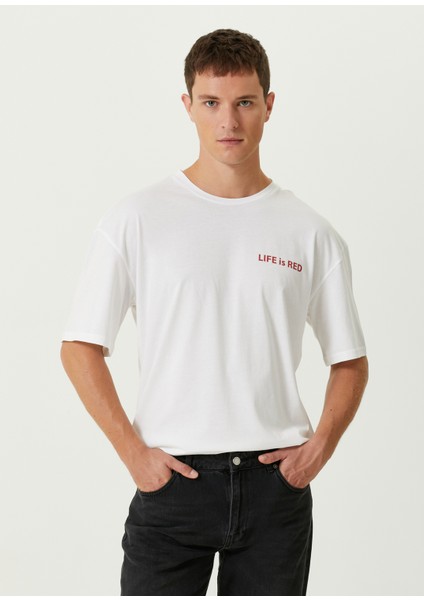 Beyaz Yazı Baskılı T-Shirt