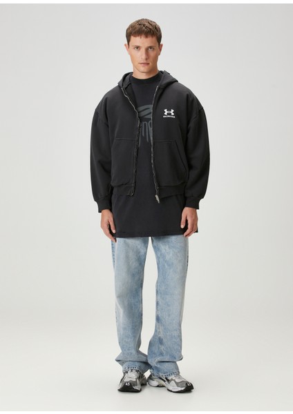 x Under Armour Regular Fit Siyah Sweatshirt