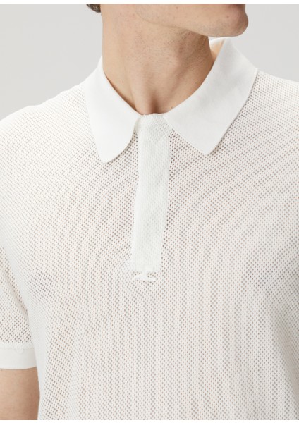 Beyaz Polo Yaka T-Shirt indirimleri