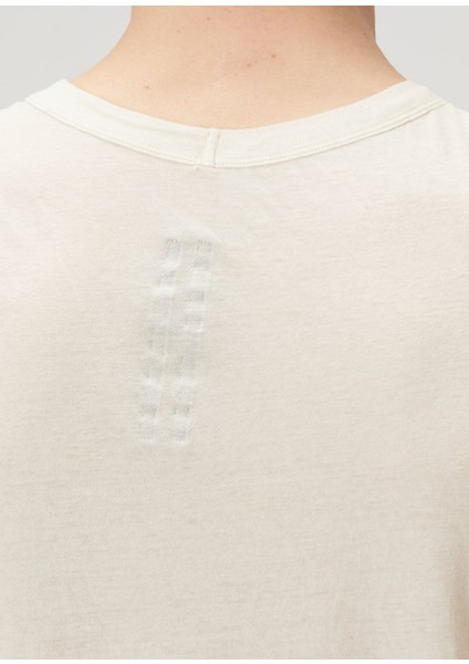 Beyaz Basic T-Shirt indirimleri
