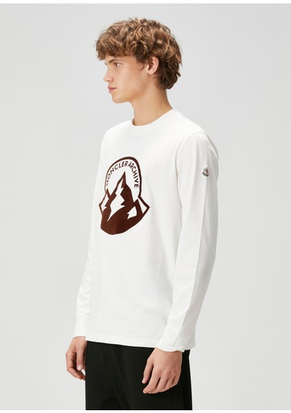 Beyaz Logo Baskılı T-Shirt modelleri