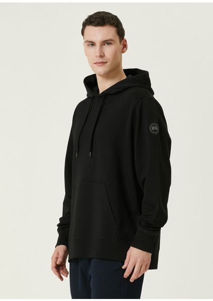 Siyah Kapüşonlu Logolu Sweatshirt