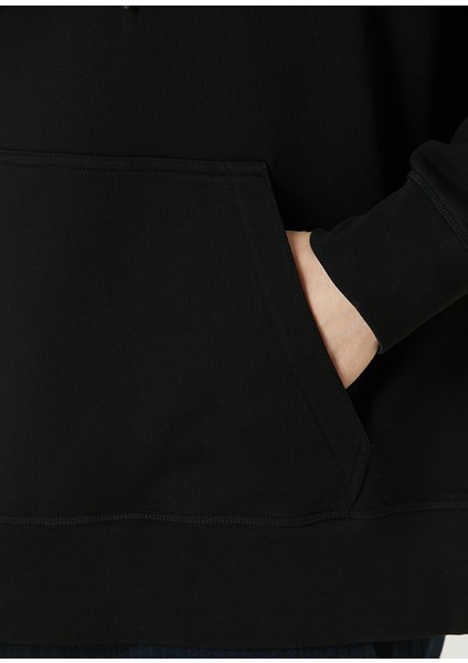Siyah Kapüşonlu Logolu Sweatshirt