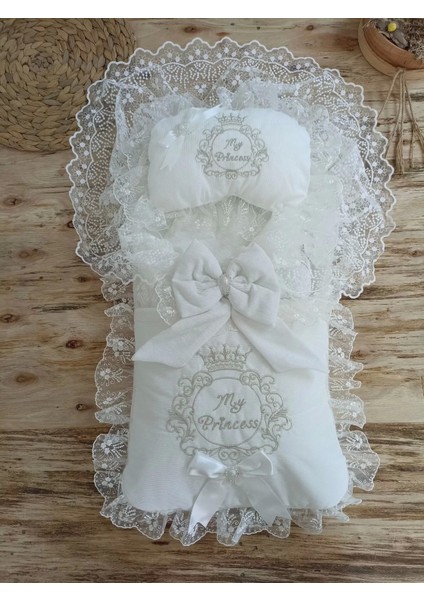 Yenidoğan Nil Taç Nakışlı Hayal Güpürlü Trilüks Kundak Bebek Battaniyesi 3lü Alt Açma Seti Bej