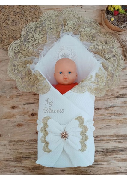 Yenidoğan Pamuk Taç Benim Prensesim Nakışlı Trilüks Kundak Bebek Battaniyesi Ekru fiyatları