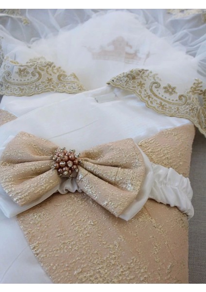 Yenidoğan Gold Zümrüt Taşlı Prizma Taç Nakışlı Lüks Duvaklı Kumru Kundak Bebek Battaniyesi Gold fırsatları