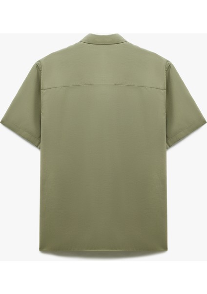 Yeni Sezon Düğmeli Klasik Yaka Kapaklı Cep Detaylı Rayon Regular Fit Viskon Kısa Kollu Gömlek fırsatları