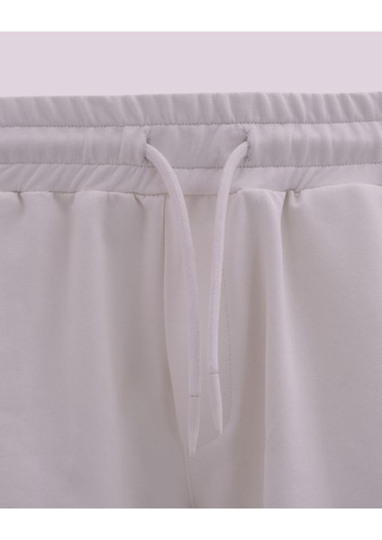 Ekru Basıc Short modelleri