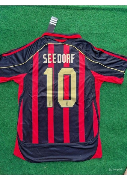 Efsane Milan Kadrosu Seedorf Kırmızı Forması modelleri