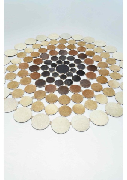 Krem ve Kahverengi Ombre Geçişli Yuvarlak Deri Patchwork Halı 150X150 cm (2,25 M²)
