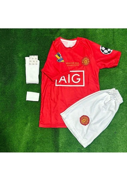 Cristiano Ronaldo Manchester.unıted Moscow 2008 Kırmızı Çocuk Forması Şort Çorap Bileklik Hediyeli fiyatları