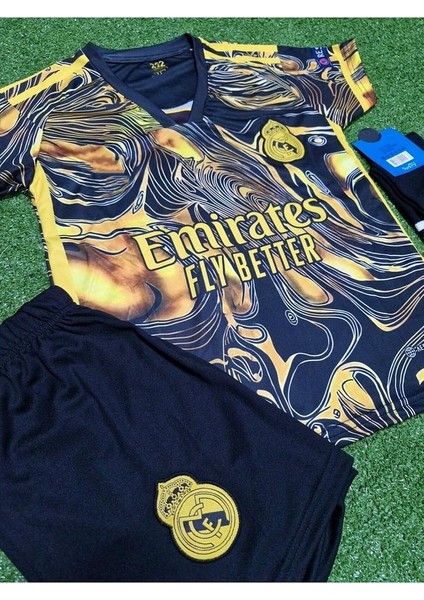 Real Madrid 2023/24 Yeni Sezon Cristiano Ronaldo Özel Çocuk Konsept Forması 4'ü Set (Blackyellow) fırsatları