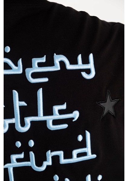Erkek Kısa Kol Leather Embroidery In Arabic Siyah Tişört
