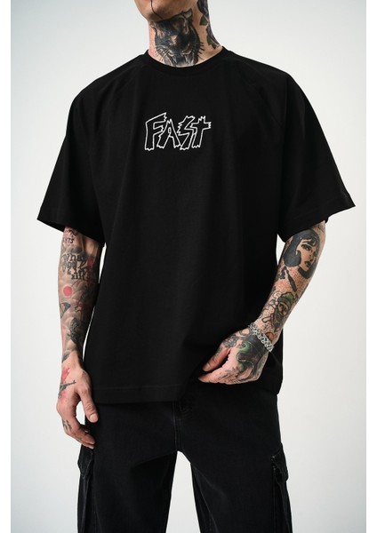 Erkek Fast Nakışlı Oversize T-Shirt Siyah indirimleri