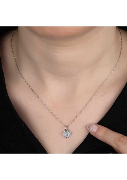 Swarovski Taşlı Gümüş Kalp Kiliti Bayan Kolye fiyatları
