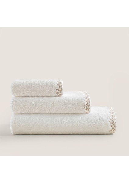 Coralle Ekru Bambu Yüz Havlusu 50 x 90 cm modelleri