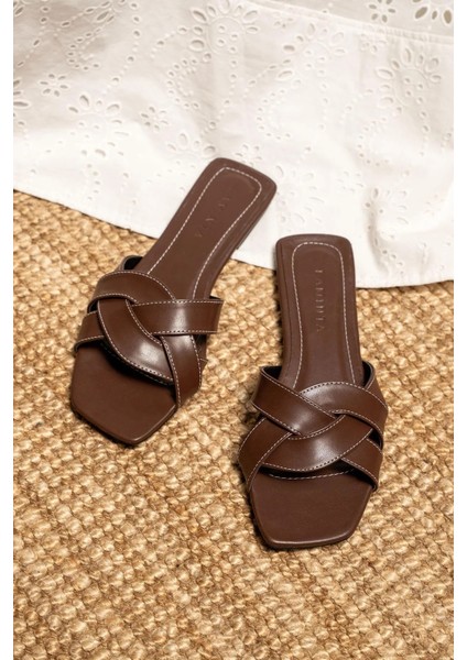 Kaizen Örgü Detaylı Düz Terlik fiyatları