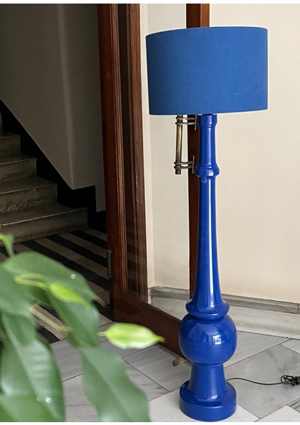 Klein Mavi Ahşap El Yapımı Lambader
