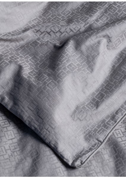 Boras Antrasit ‘h’ Monogram Jakarlı Organik Pamuk Saten Battal Boy Çift Kişilik Nevresim Takımı 240X220 cm