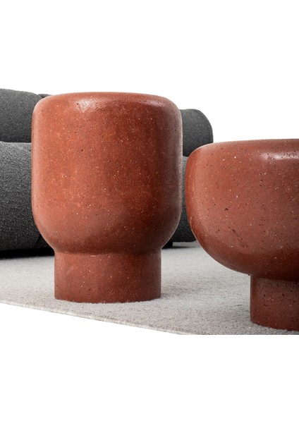 Ozooc Hafifletilmiş Beton Dikey Kırmızı Yan Sehpa 35 cm