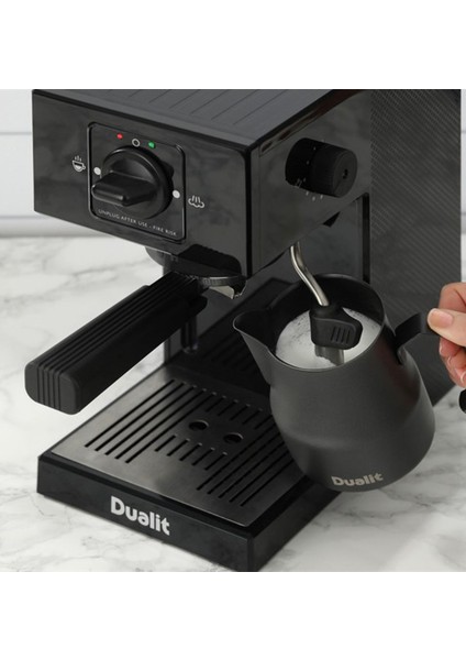 84470 Siyah Espresso Kahve Makinesi