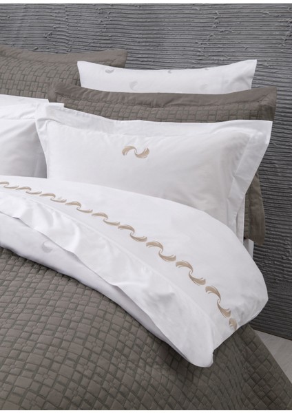 Andlös Bej Kuş Tüyü Jakarlı ve Nakışlı Organik Pamuk Çift Kişilik Nevresim Takımı 200 x 220 cm