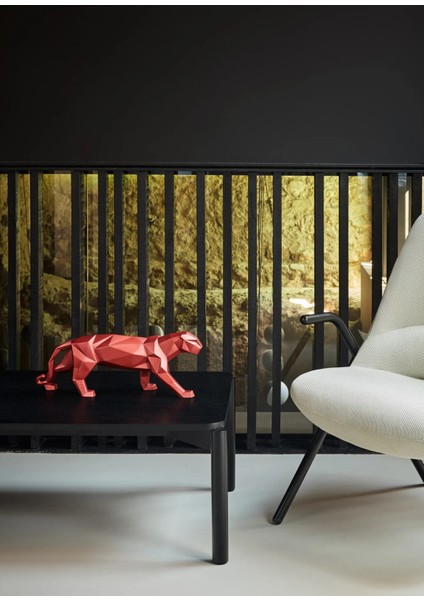 Panther Kırmızı Porselen Heykel
