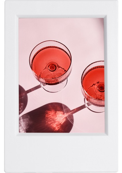 Instax Mini 12 Beyaz Fotoğraf Makinesi + Çerçeve ve Deri Kılıf Seti modelleri