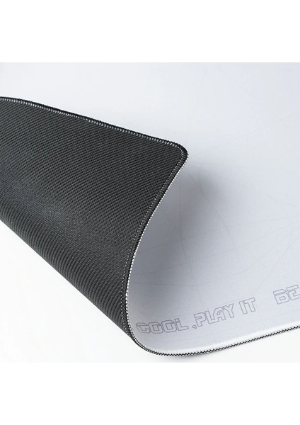 Kaymaz Tabanlı Su Geçirmez ve Hassas Yüzeyli Beyaz Gaming Mouse Pad 80X40 cm