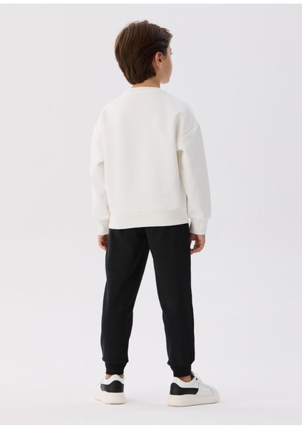 Kırık Beyaz Baskılı Erkek Çocuk Sweatshirt modelleri