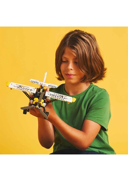 Technic Arazi Uçağı Yapı Oyuncağı 42198