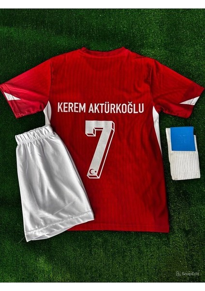 Türkiye Kerem Aktürkoğlu 2024 Kırmızı Çocuk Forması Forma Şort Çorap