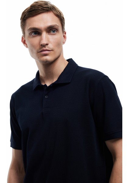 Pamuklu Düğmeli Regular Fit Kısa Kollu Polo Yaka Tişört