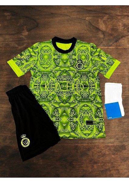 Cristiano Ronaldo Cr7 Özel Tasarım Yeşil Çocuk Forması (Forma Şort Çorap) fiyatları