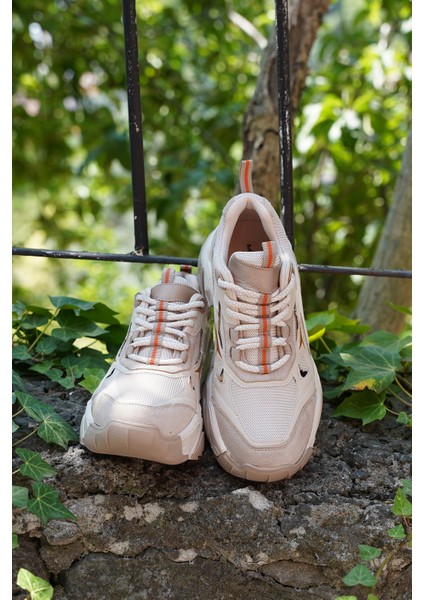Kadın Sneaker Kalın Taban Bağcıklı Çok Parçalı Spor Ayakkabı Mizon