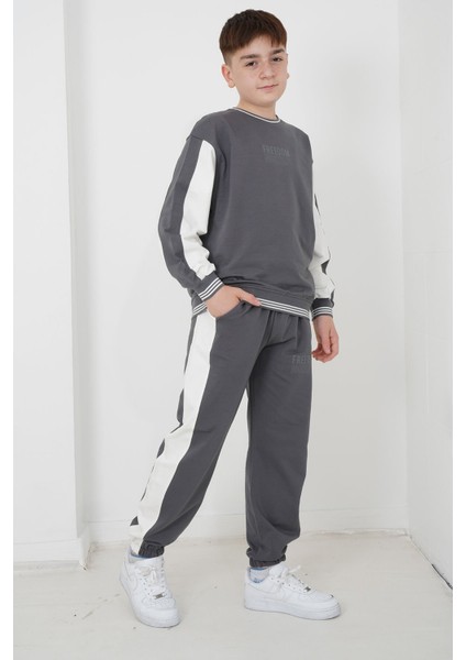 Erkek Çocuk Iki Iplik Kumaş Çizgili Bisiklet Yakalı Eşofman Takımı modelleri