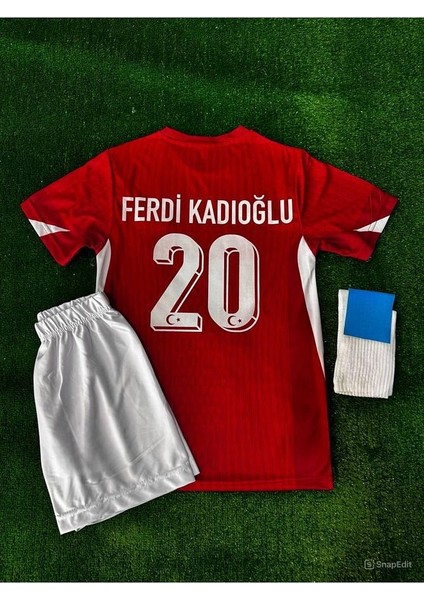 Türkiye Ferdi Kadıoğlu 2024 Kırmızı Çocuk Forması Forma Şort Çorap