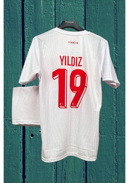 T.ü.r.k.i.y.e Milli Takım Kenan Yıldız 19 Beyaz Çocuk Forması (Forma Şort Çorap)