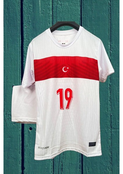 T.ü.r.k.i.y.e Milli Takım Kenan Yıldız 19 Beyaz Çocuk Forması (Forma Şort Çorap) fiyatları