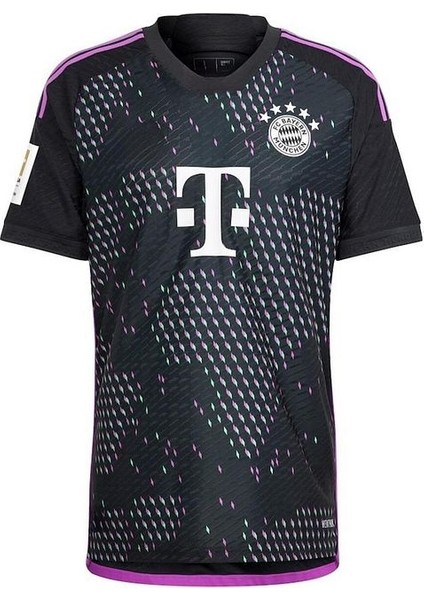 Sacha Boey Bayern Münih 2023/24 Deplasman Forması modelleri