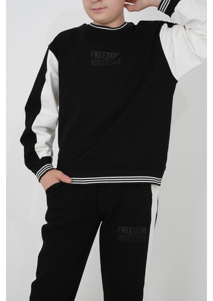 Erkek Çocuk Iki Iplik Kumaş Çizgili Bisiklet Yakalı Eşofman Takımı fırsatları