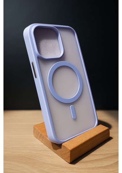 iPhone 15 Pro Mavi Kenarlı Mat Şeffaf Kılıf – Soğukkanlı Şıklık, Akıllı Koruma